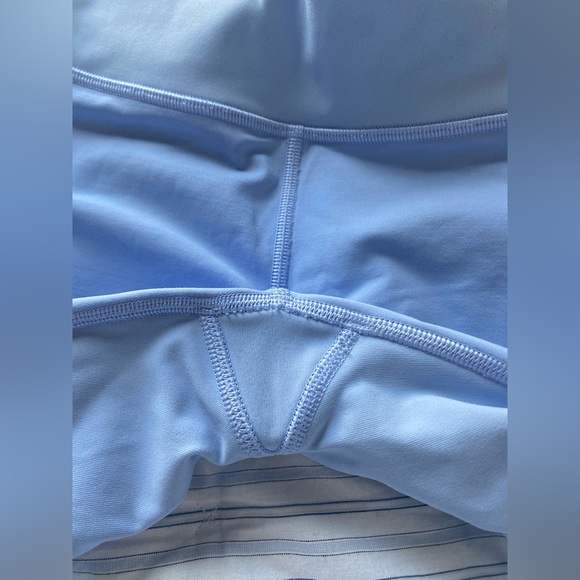 Lululemon Leggings- Like New - Picture 2 of 4